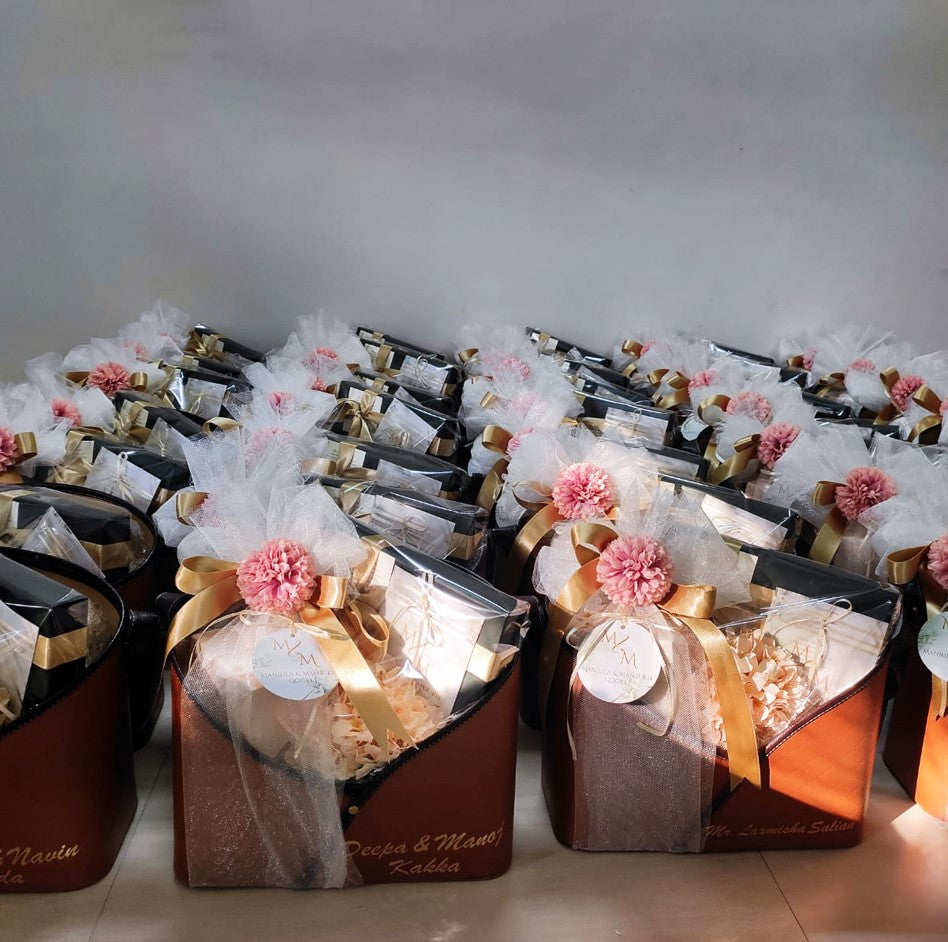 100+ Faux Leather Baskets