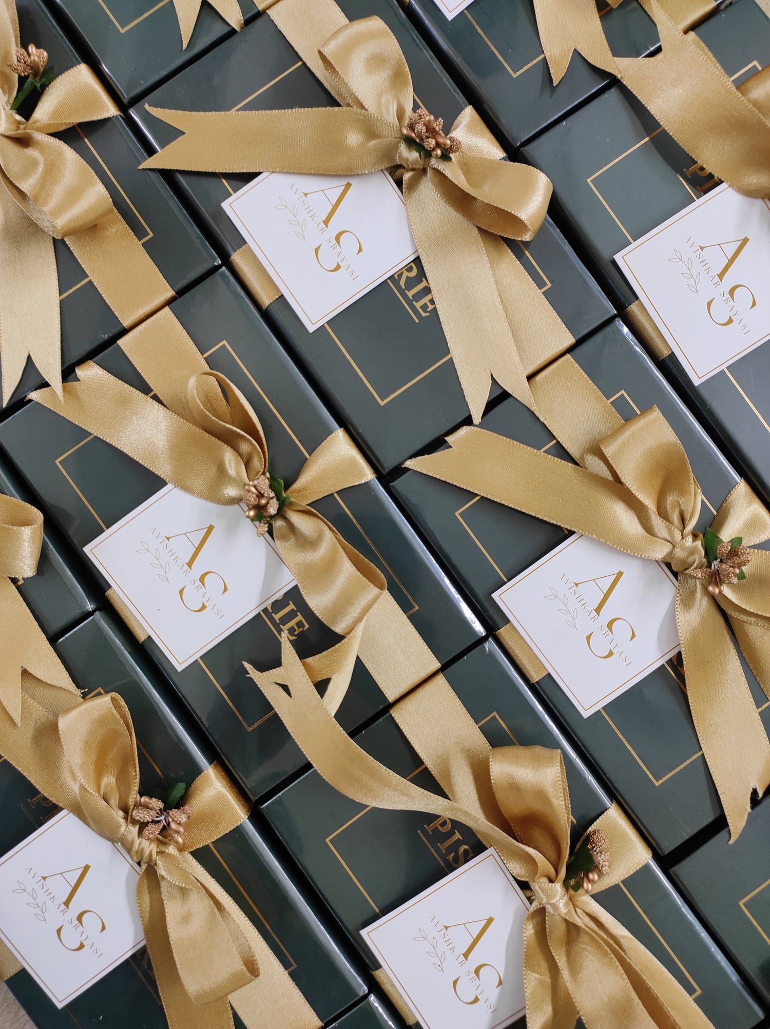 Luxurious Engagement Favours